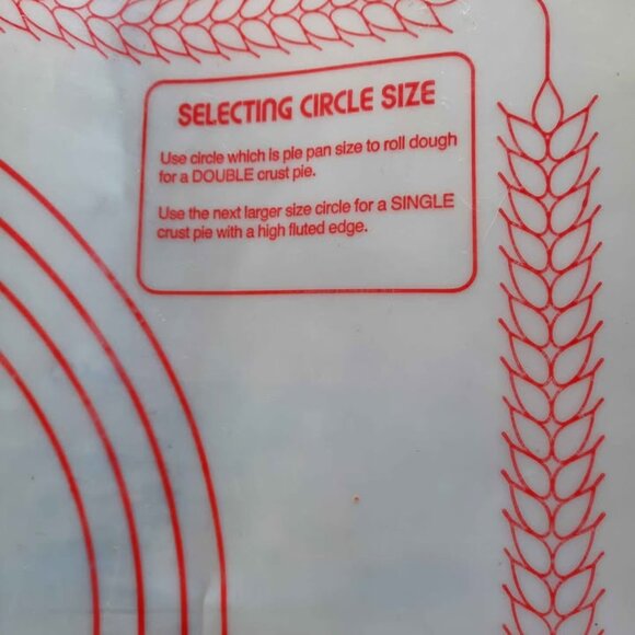 Vintage Tupperware Pastry Mat and Rolling Pin Sheet and Measurements Conversion - Picture 3 of 6